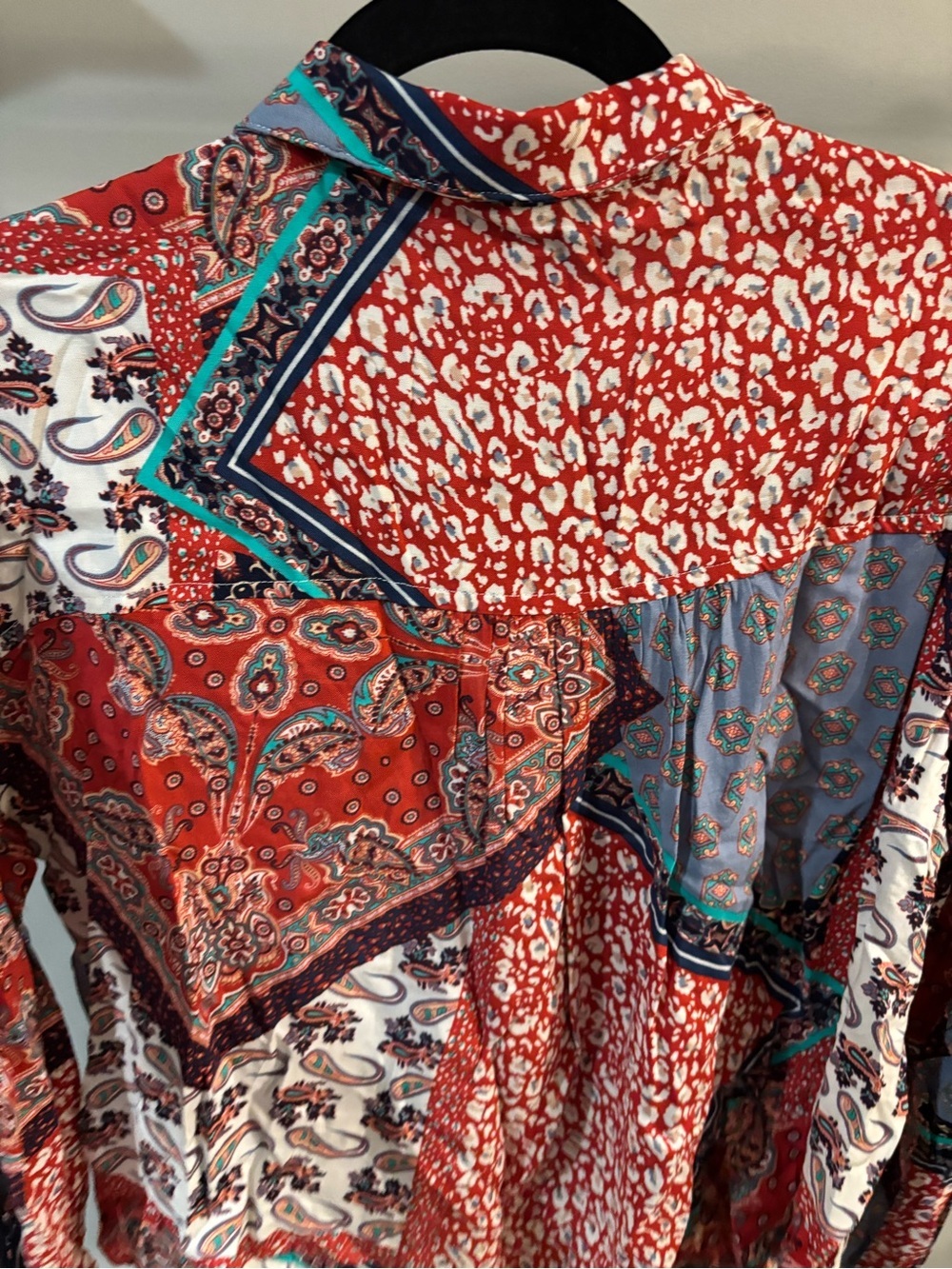 NWT ✨ Fate Patchwork scarf Paisley Button-Front Long sleeve Blouse-size medium - Picture 4 of 6